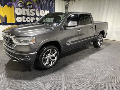 Used 2022 RAM 1500 Limited w/ Body-Colour Bumper Group