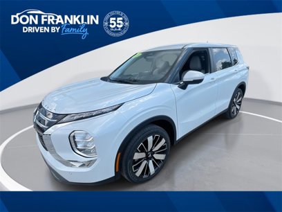 New 2025 Mitsubishi Outlander SE