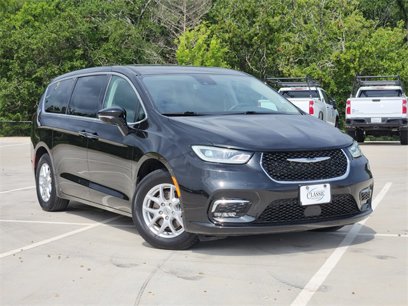 Used 2024 Chrysler Pacifica Touring-L