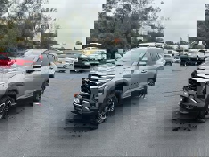 New 2025 Chevrolet Equinox ACTIV w/ Convenience Package III