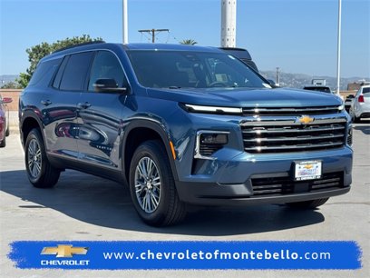New 2025 Chevrolet Traverse LT w/ Driver Confidence Package