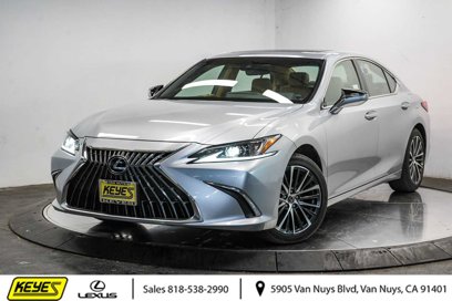 Certified 2024 Lexus ES 350 w/ Premium Package
