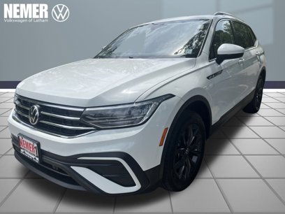 Certified 2022 Volkswagen Tiguan SE w/ Panoramic Sunroof Package
