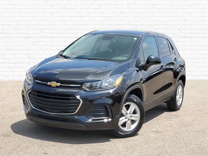 Used 2022 Chevrolet Trax LS w/ Tint and Cruise Package