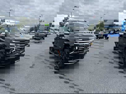 New 2025 Chevrolet Suburban Premier
