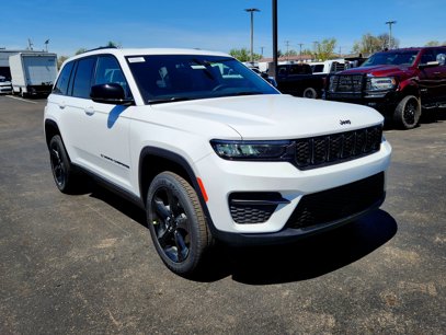 New 2025 Jeep Grand Cherokee Altitude