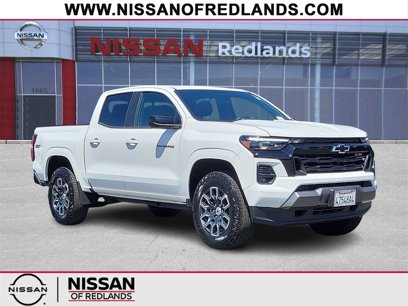 Used 2024 Chevrolet Colorado Z71 w/ Z71 Convenience Package 2