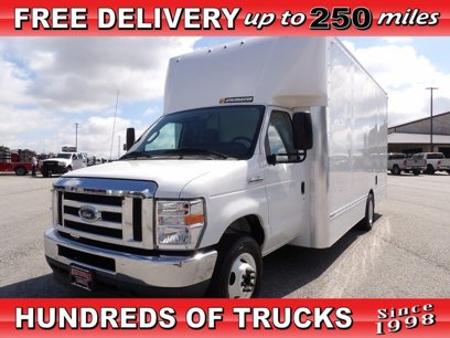 Used 2022 Ford E-450 and Econoline 450 Super Duty w/ Power Windows & Locks Group