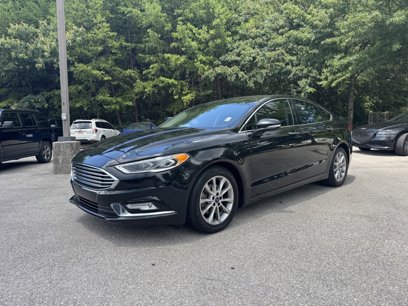 Used 2017 Ford Fusion SE w/ Fusion SE Technology Package