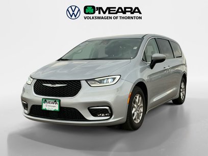 Used 2023 Chrysler Pacifica Touring-L