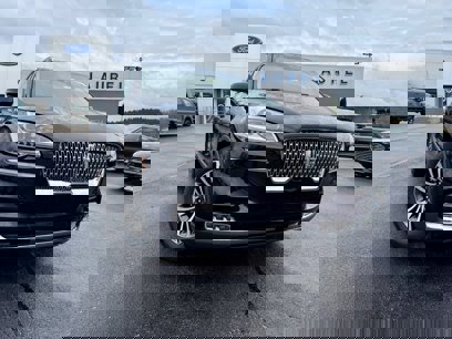 Used 2023 Lincoln Aviator Reserve w/ Equipment Group 201A