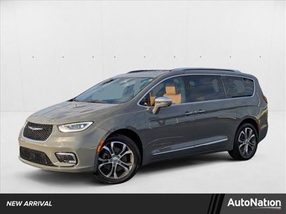 Used 2022 Chrysler Pacifica Pinnacle