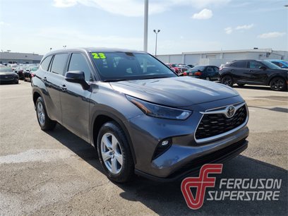 Used 2023 Toyota Highlander LE