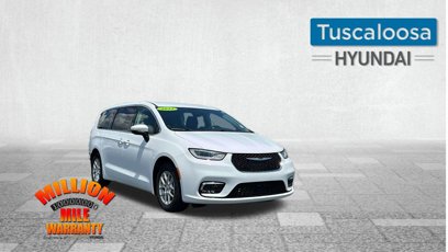 Used 2023 Chrysler Pacifica Touring-L