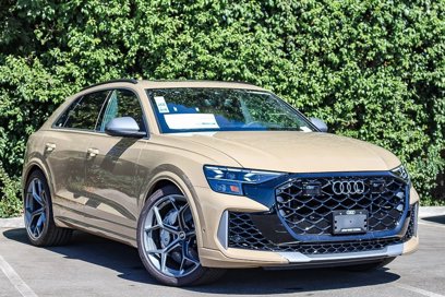 New 2025 Audi RS Q8 performance
