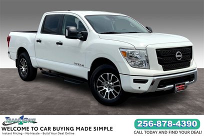 Used 2024 Nissan Titan SV w/ SV Convenience Package