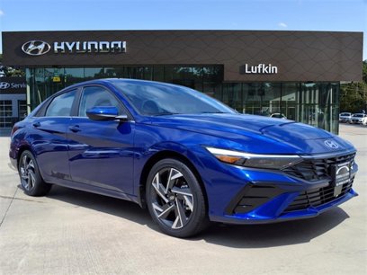 New 2025 Hyundai Elantra SEL