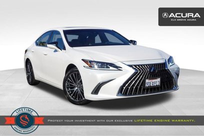 Used 2023 Lexus ES 300h w/ Premium Package