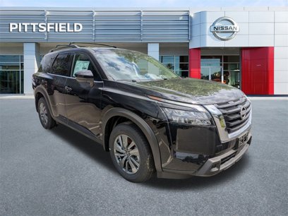 New 2025 Nissan Pathfinder SV w/ SV Premium Package