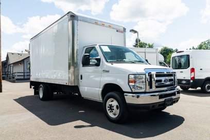Used 2017 Ford E-450 and Econoline 450 Super Duty w/ Power Windows & Locks Group
