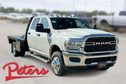 New 2024 RAM 3500 Tradesman w/ Chrome Appearance Group