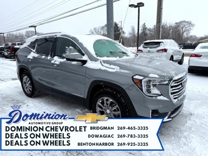 Used 2024 GMC Terrain SLT w/ Infotainment Package II
