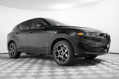 New 2025 Alfa Romeo Tonale w/ Premium Package