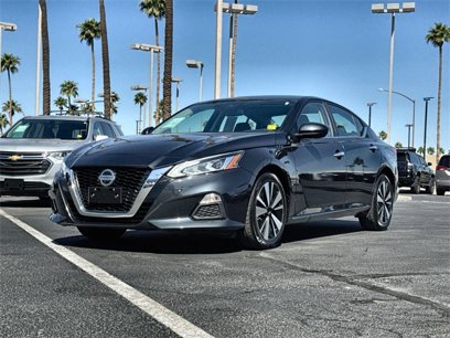 Used 2022 Nissan Altima 2.5 SV