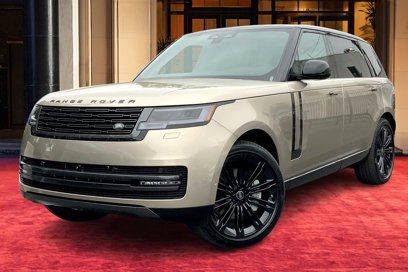 New 2025 Land Rover Range Rover Long Wheelbase SE