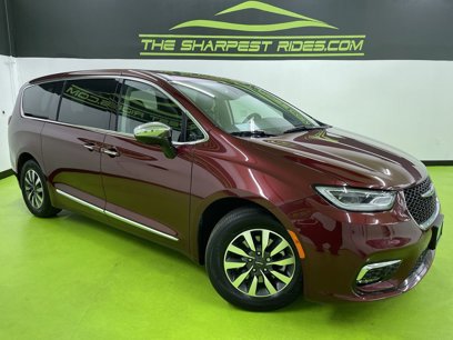 Used 2023 Chrysler Pacifica Limited