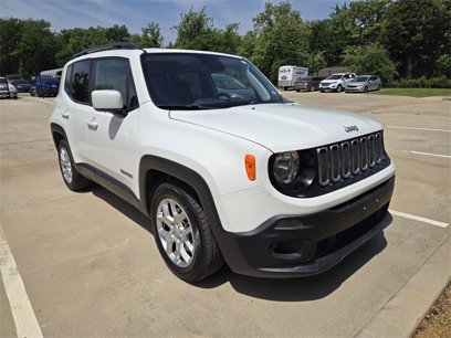 Used 2018 Jeep Renegade Latitude w/ UConnect 8.4 Nav Group