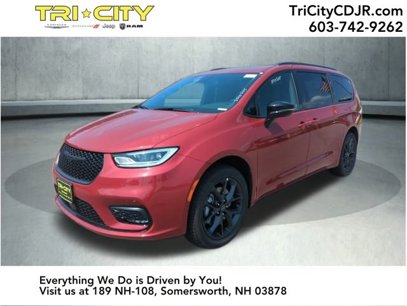 New 2025 Chrysler Pacifica Limited