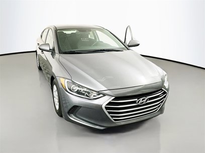 Used 2018 Hyundai Elantra SE w/ SE Connectivity Package 04