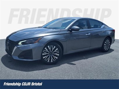Used 2023 Nissan Altima 2.5 SV