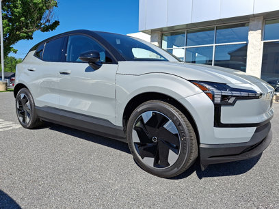 New 2025 Volvo EX30 Plus w/ Climate Package