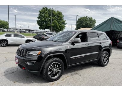 Used 2017 Jeep Grand Cherokee Trailhawk w/ Trailhawk Luxury Group