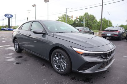 New 2025 Hyundai Elantra Blue