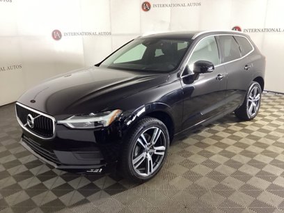 Used 2021 Volvo XC60 T5 Momentum w/ Advanced Package