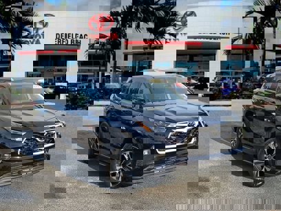 Used 2022 Toyota Highlander XLE