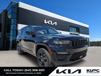 Used 2025 Jeep Grand Cherokee Limited w/ Black Appearance Package