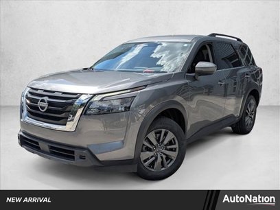 Used 2023 Nissan Pathfinder SV
