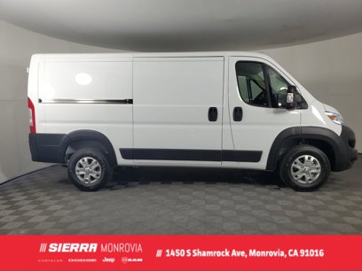 New 2024 RAM ProMaster 2500 w/ Quick Order Package 22G SLT