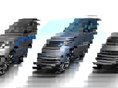 New 2025 Land Rover Range Rover SE