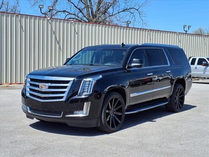 Used 2017 Cadillac Escalade ESV Luxury
