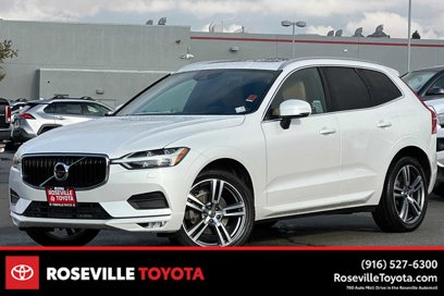 Used 2020 Volvo XC60 T5 Momentum w/ Advanced Package