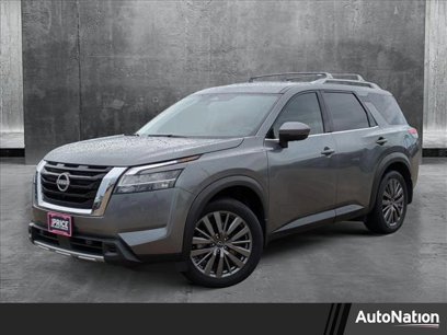 Used 2024 Nissan Pathfinder SL w/ SL Premium Package