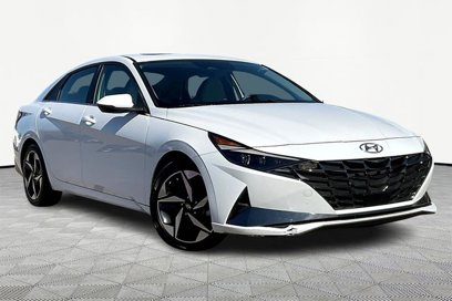 Certified 2022 Hyundai Elantra Limited