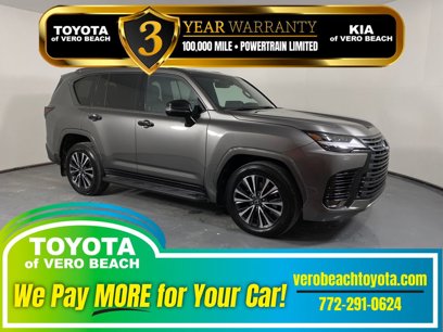 Used 2024 Lexus LX 600 4WD w/ Premium Package