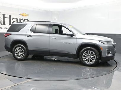 Used 2023 Chevrolet Traverse LT