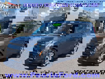 Used 2022 Kia Soul LX
